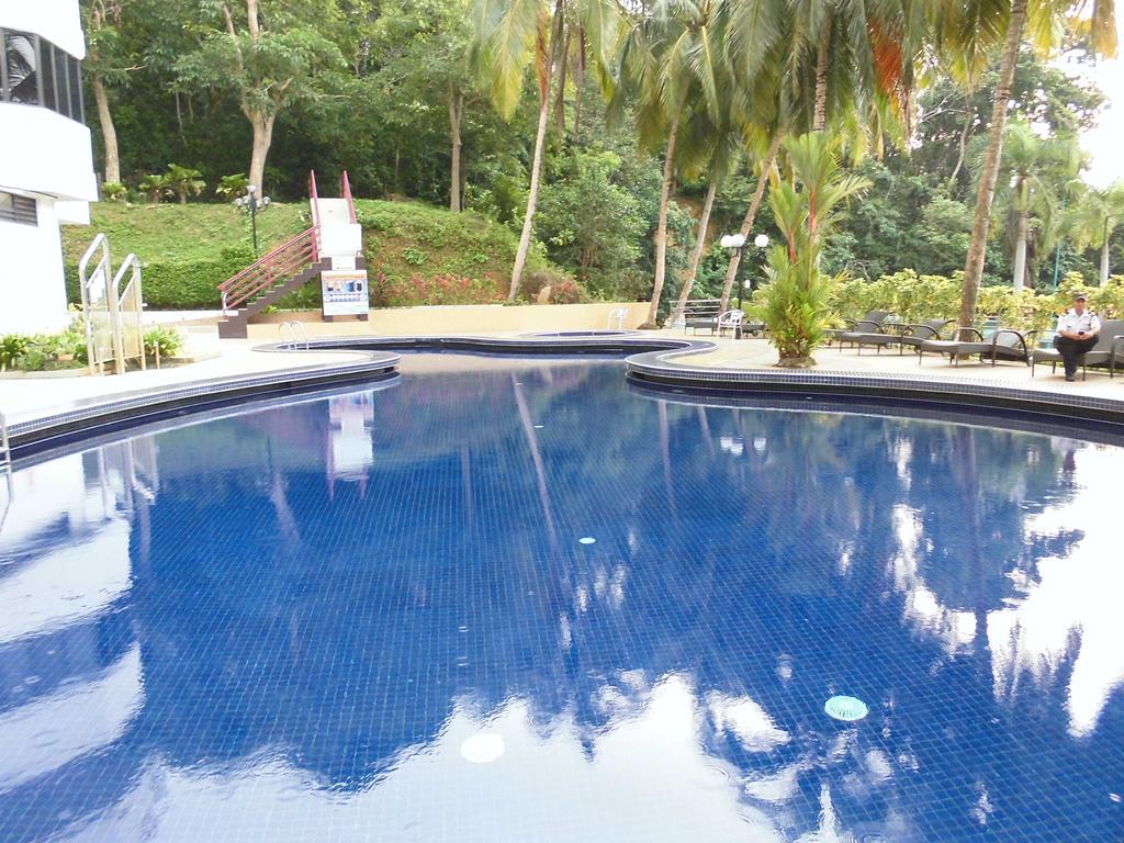 Batu Ferringhi Seaview Apartment Стая снимка